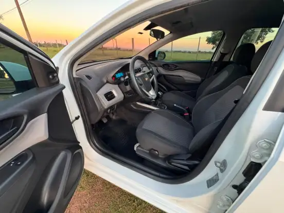 CHEVROLET-ONIX-1.4 MPFI LT 8V FLEX 4P MANUAL CHEVROLET-ONIX-2018