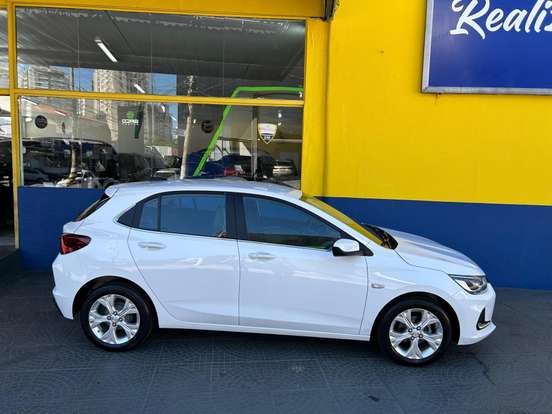 CHEVROLET-ONIX-2020