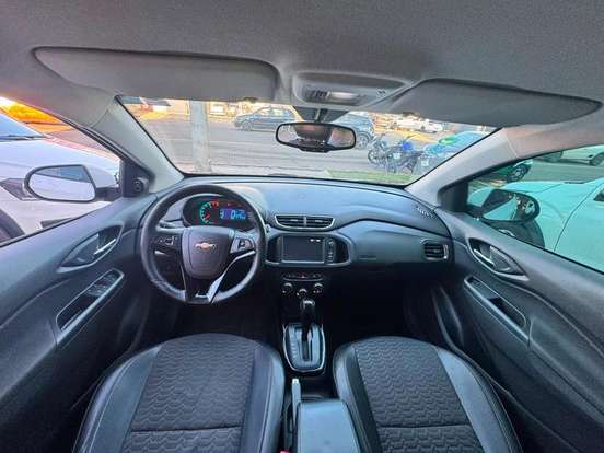 CHEVROLET-ONIX-2016