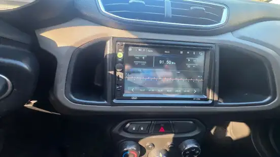 CHEVROLET-PRISMA-2013