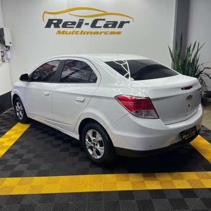CHEVROLET-PRISMA-2013