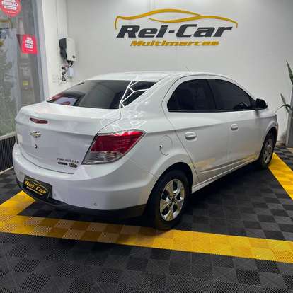 CHEVROLET-PRISMA-2013