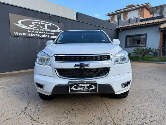 CHEVROLET S10 2.8 LS 4X4 CD 16V TURBO DIESEL 4P MANUAL CHEVROLET S10 2.8 LS 4X4 CD 16V TURBO DIESEL 4P MANUAL