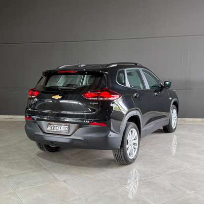 CHEVROLET-TRACKER-2023