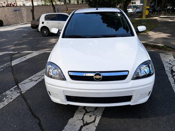 CHEVROLET CORSA 1.4 MPFI PREMIUM SEDAN 8V FLEX 4P MANUAL