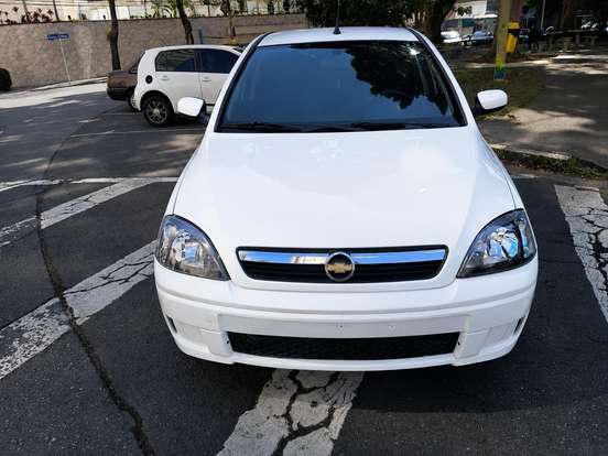 CHEVROLET-CORSA-1.4 MPFI PREMIUM SEDAN 8V FLEX 4P MANUAL CHEVROLET-CORSA-2009