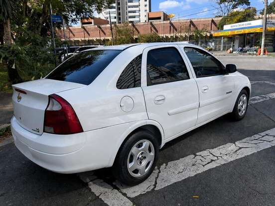 CHEVROLET-CORSA-1.4 MPFI PREMIUM SEDAN 8V FLEX 4P MANUAL CHEVROLET-CORSA-2009