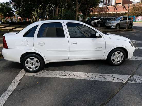 CHEVROLET-CORSA-1.4 MPFI PREMIUM SEDAN 8V FLEX 4P MANUAL CHEVROLET-CORSA-2009