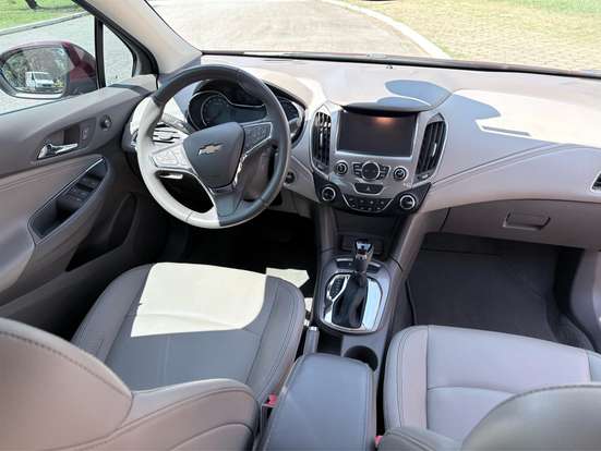 CHEVROLET-CRUZE-2018