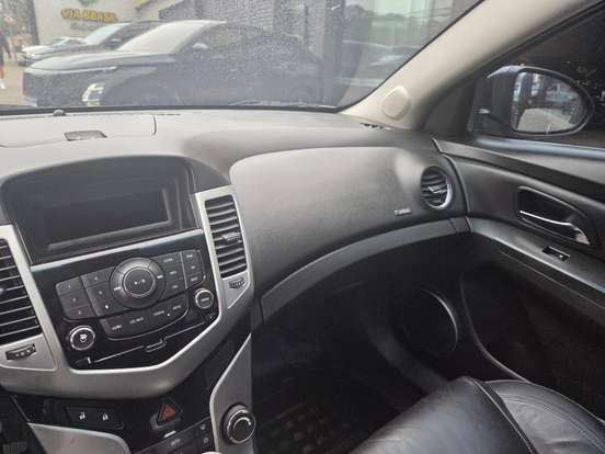 CHEVROLET-CRUZE-2016