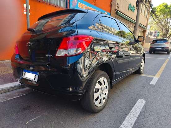CHEVROLET-ONIX-1.0 MPFI LS 8V FLEX 4P MANUAL CHEVROLET-ONIX-2014