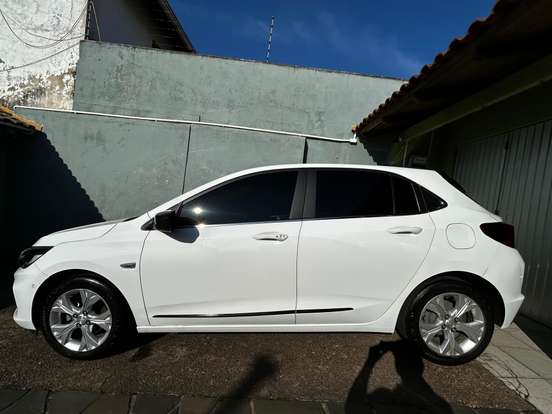 CHEVROLET-ONIX-2020