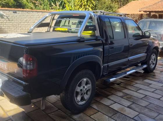 CHEVROLET S10 2.4 MPFI ADVANTAGE 4X2 CD 8V GASOLINA 4P MANUAL
