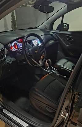 CHEVROLET-TRACKER-2017