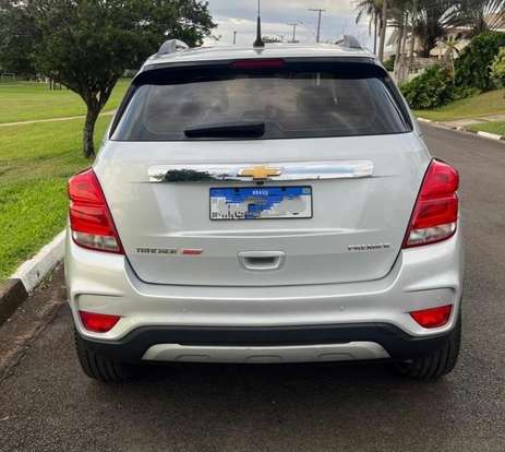 CHEVROLET-TRACKER-2018