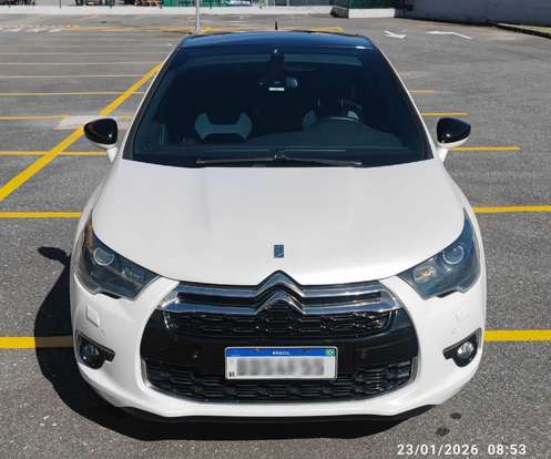 CITROËN-DS4-2012