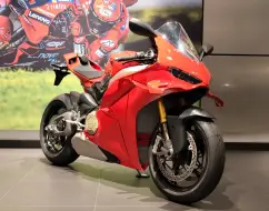 DUCATI PANIGALE V4 S DUCATI PANIGALE V4 S