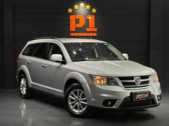 FIAT FREEMONT 2.4 EMOTION 16V GASOLINA 4P AUTOMÁTICO