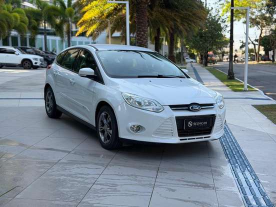 FORD-FOCUS-1.6 SE 16V FLEX 4P POWERSHIFT FORD-FOCUS-2014