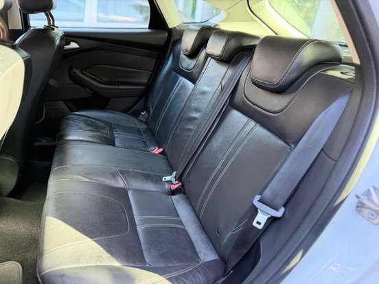 FORD-FOCUS-2014