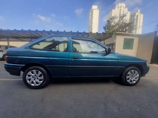 FORD-ESCORT-1.8 I GL 8V GASOLINA 2P MANUAL FORD-ESCORT-1996