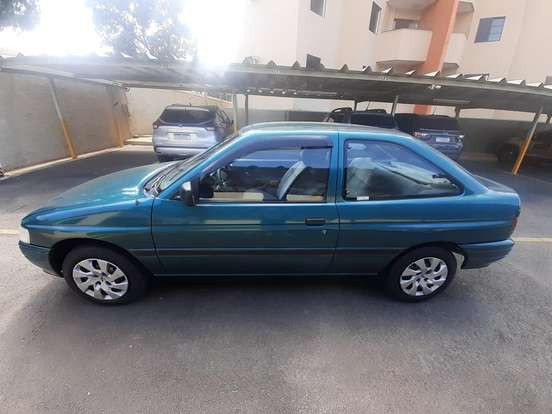FORD-ESCORT-1.8 I GL 8V GASOLINA 2P MANUAL FORD-ESCORT-1996