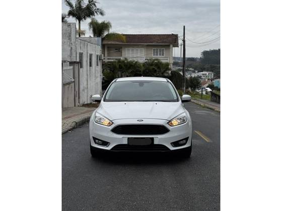 FORD FOCUS 1.6 SE 16V FLEX 4P MANUAL