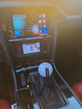 FORD-MUSTANG-2010