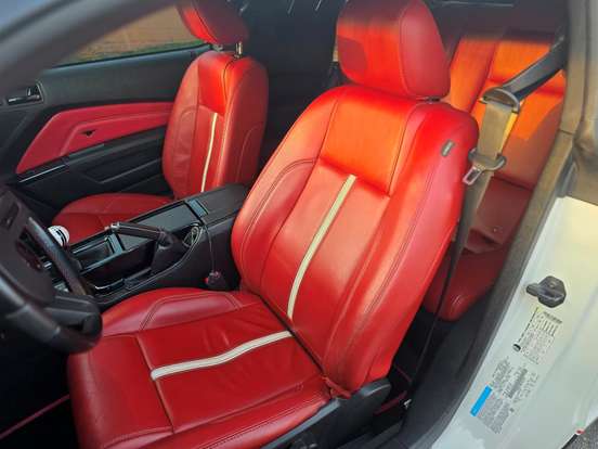 FORD-MUSTANG-5.0 GT COUPÉ V8 GASOLINA 2P MANUAL FORD-MUSTANG-2010