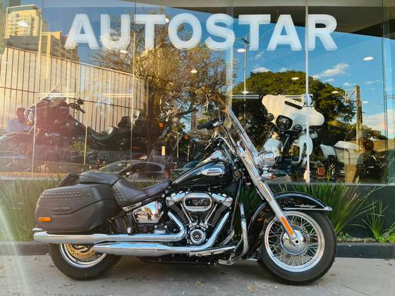 HARLEY-DAVIDSON SOFTAIL HERITAGE CLASSIC 114 