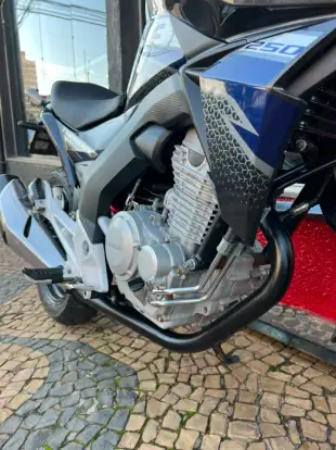 HONDA-CB TWISTER-2020