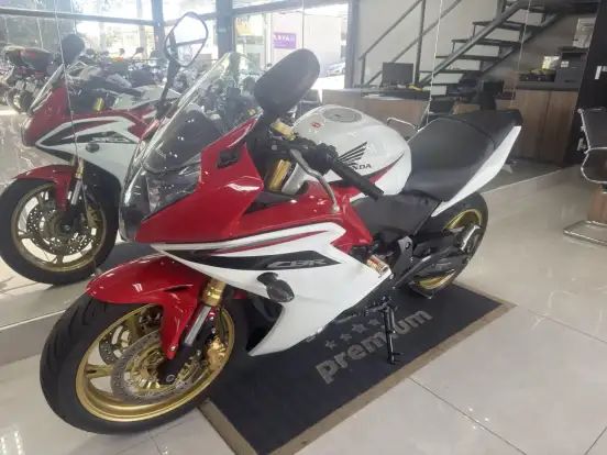 HONDA-CBR 600F-2013