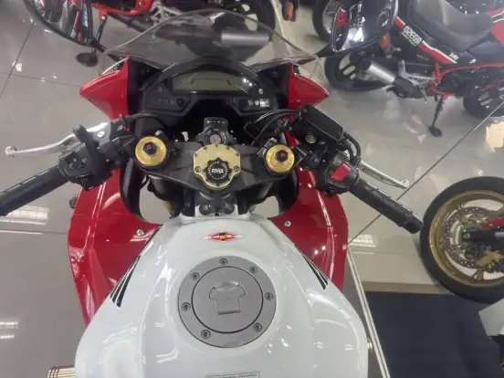 HONDA-CBR 600F HONDA-CBR 600F-2013