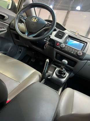 HONDA-CIVIC-2010