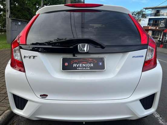 HONDA-FIT-2015