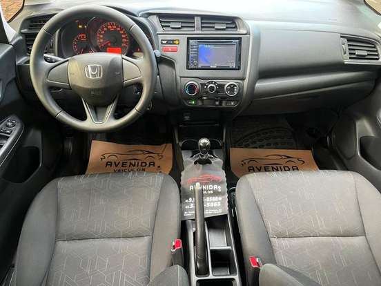 HONDA-FIT-2015