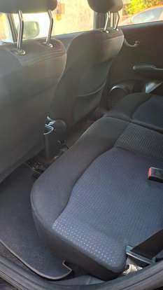 HONDA-FIT-2009