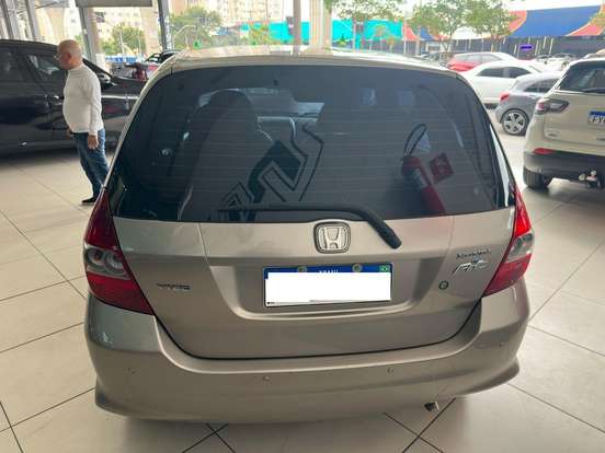 HONDA-FIT-2006