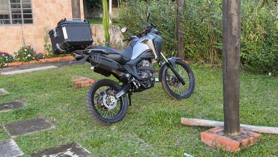 HONDA-XRE 300 SAHARA-2025
