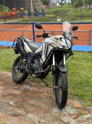 HONDA-XRE 300 SAHARA-2024