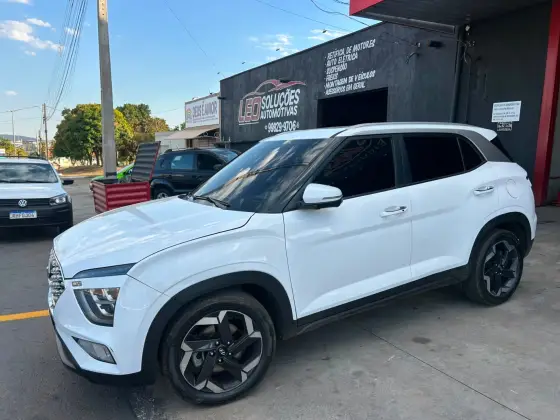 HYUNDAI CRETA 2.0 FLEX ULTIMATE AUTOMÁTICO HYUNDAI CRETA 2.0 FLEX ULTIMATE AUTOMÁTICO