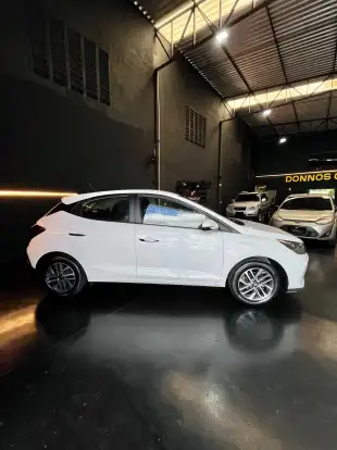 HYUNDAI-HB20-2023