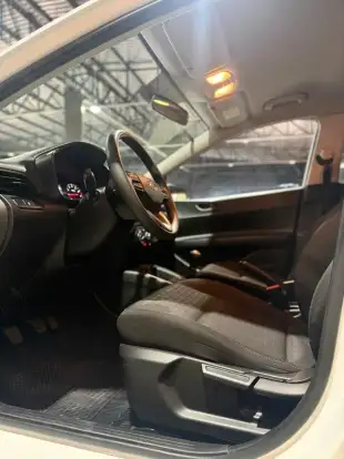 HYUNDAI-HB20-2023