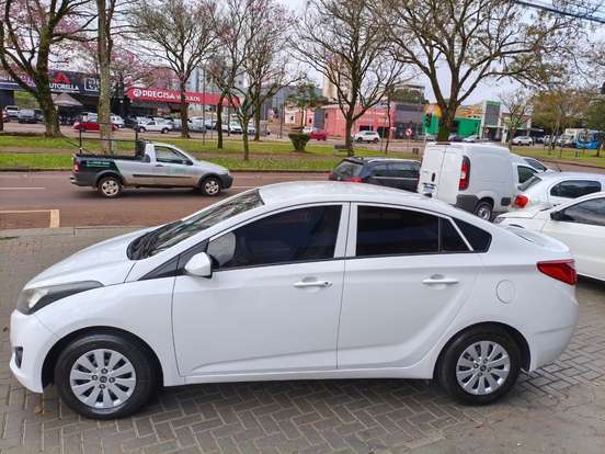 HYUNDAI-HB20S-2014