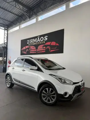 HYUNDAI HB20X 1.6 16V PREMIUM FLEX 4P AUTOMÁTICO HYUNDAI HB20X 1.6 16V PREMIUM FLEX 4P AUTOMÁTICO