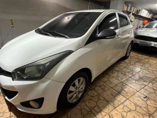 HYUNDAI-HB20-2012
