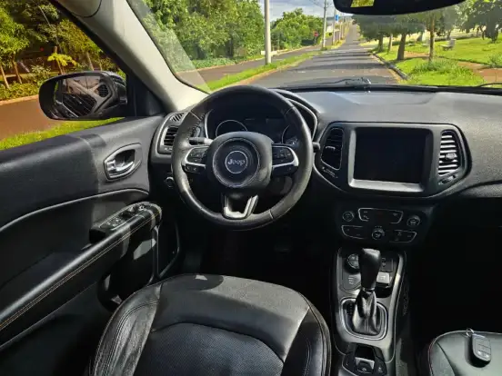 JEEP-COMPASS-2.0 16V DIESEL LONGITUDE 4X4 AUTOMÁTICO JEEP-COMPASS-2017