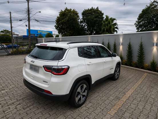 JEEP-COMPASS-2.0 16V FLEX LONGITUDE AUTOMÁTICO JEEP-COMPASS-2017