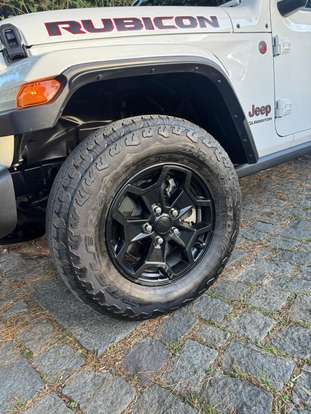 JEEP-GLADIATOR-2023