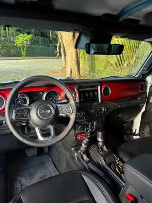 JEEP-GLADIATOR-2023